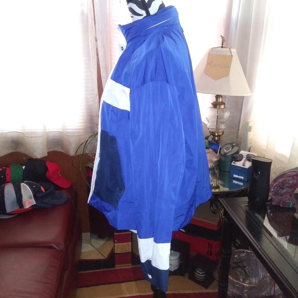 Hunter Royal Blue, White and Navy Blue Waterproof Windbreaker Jacket with Hood - Picture 5 of 16